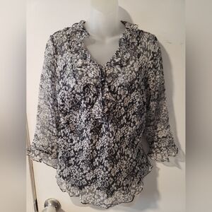 Chic Floral Blouse with Ruffles